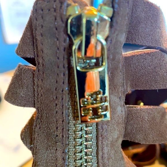 Tory Burch Gladiator Brown Sandal Gold 6 1/2 M Leather Wedge Ankle Strap Boho - Picture 9 of 14